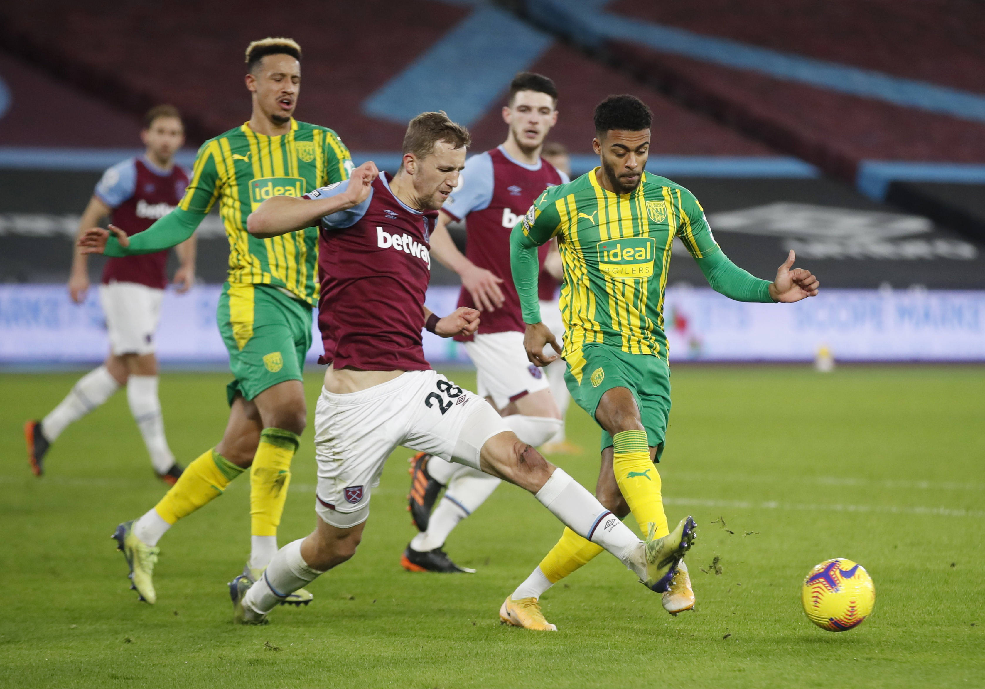 足总杯的激 足总杯的激