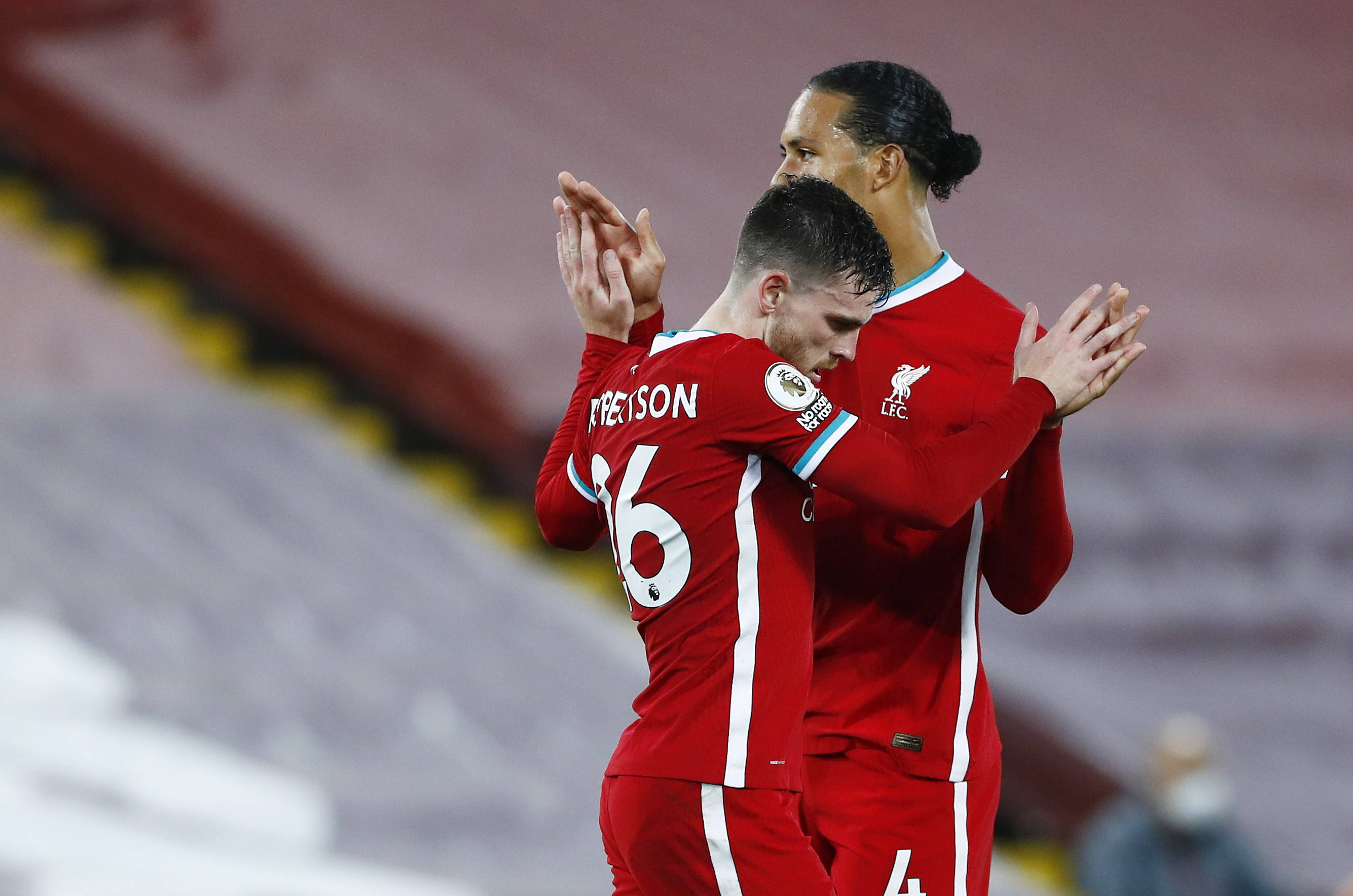 露出脚踝不 露出脚踝不